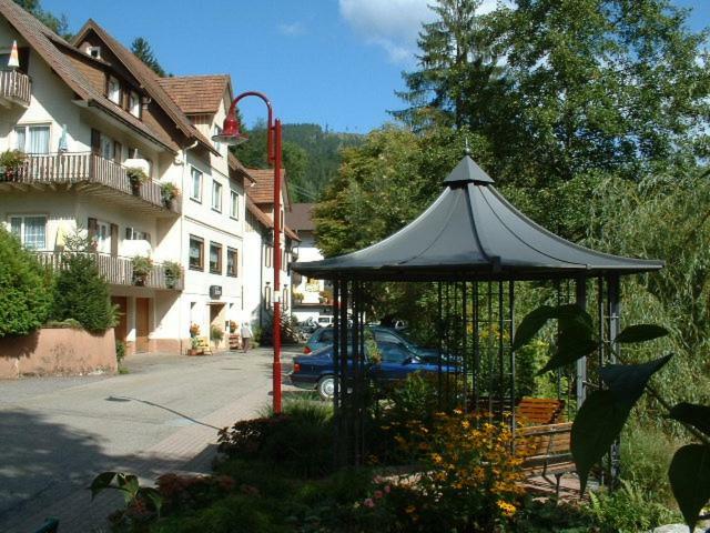 Adieu Alltag: Pension Oesterle Im Schwarzwald Schonmunzach Eksteriør billede